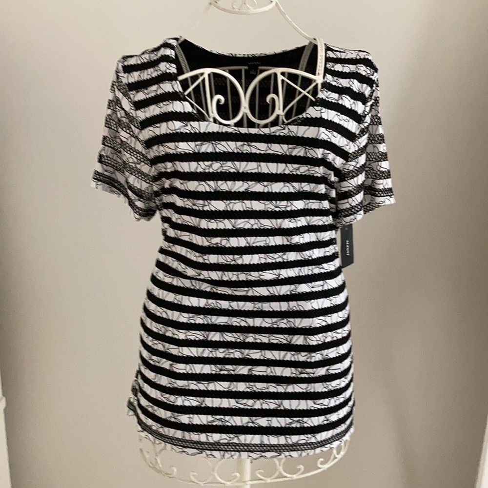SHORT sleeve top - Picture 4 of 7